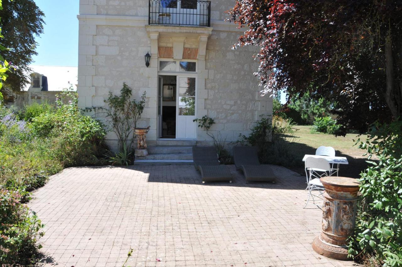 La Terrasse De L'Orangerie Du Chateau - Art Nouveau - Gite 2 Personnes Brain-sur-Allonnes 외부 사진